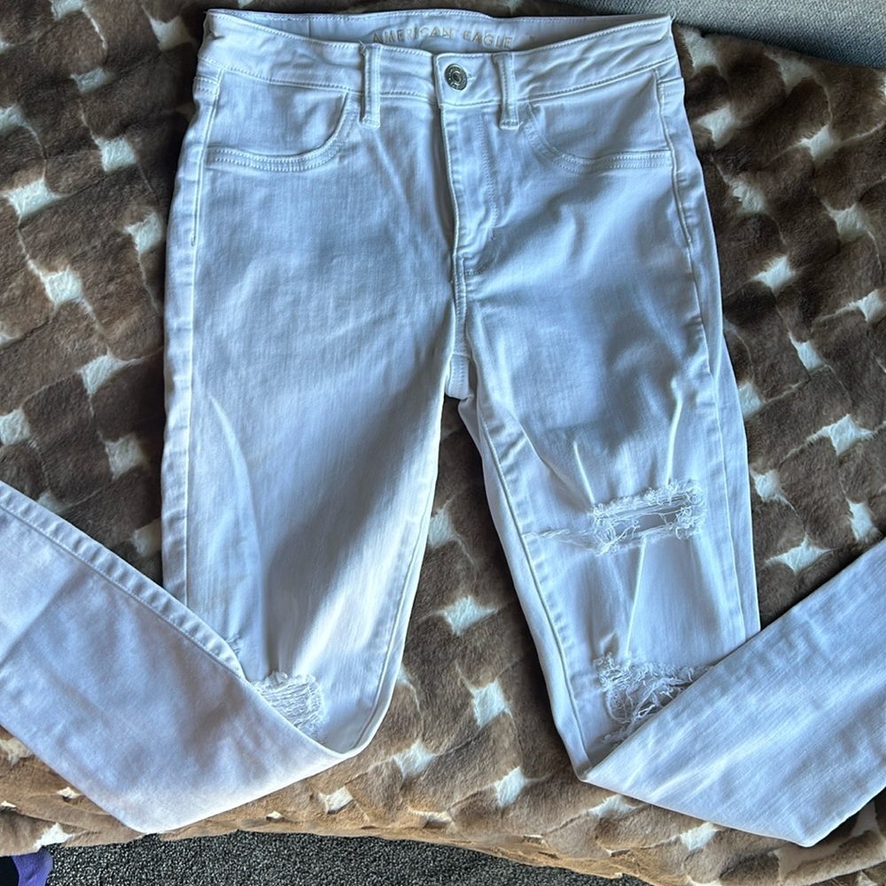 White American Eagle Next Level Stretch jeans
